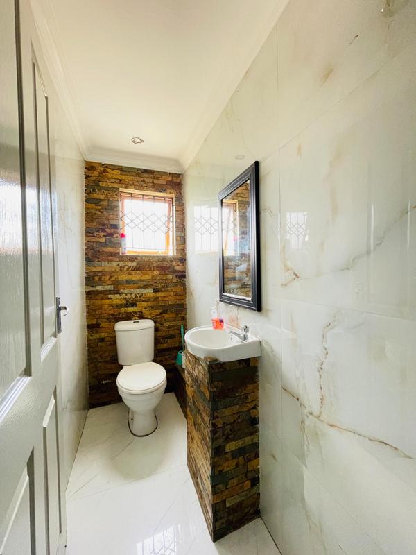 2 Bedroom Property for Sale in Inanda KwaZulu-Natal