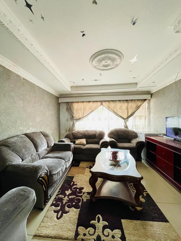 2 Bedroom Property for Sale in Umlazi KwaZulu-Natal