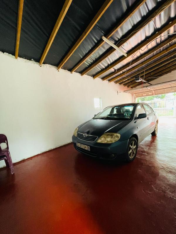 2 Bedroom Property for Sale in Umlazi KwaZulu-Natal