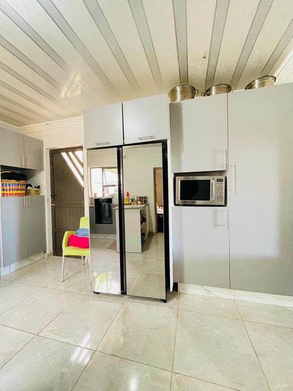 4 Bedroom Property for Sale in Umgababa KwaZulu-Natal