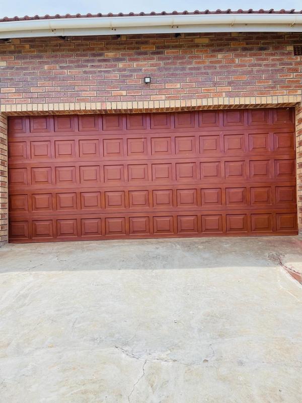 4 Bedroom Property for Sale in Umgababa KwaZulu-Natal