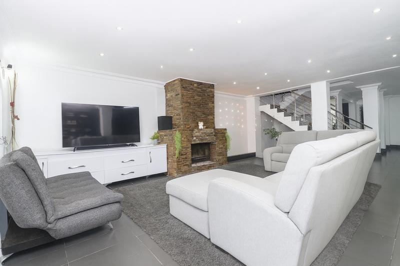 3 Bedroom Property for Sale in Woodview KwaZulu-Natal