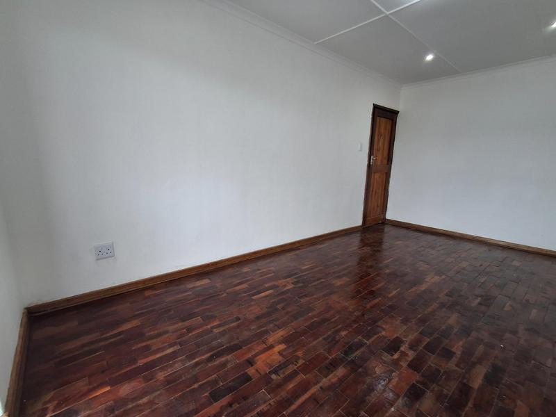 To Let 2 Bedroom Property for Rent in Umhlatuzana KwaZulu-Natal