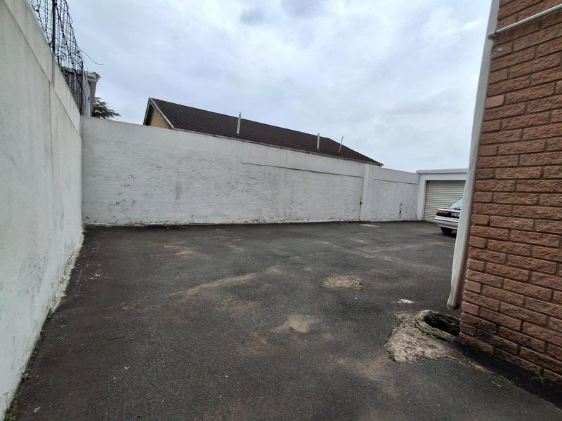 To Let 2 Bedroom Property for Rent in Umhlatuzana KwaZulu-Natal