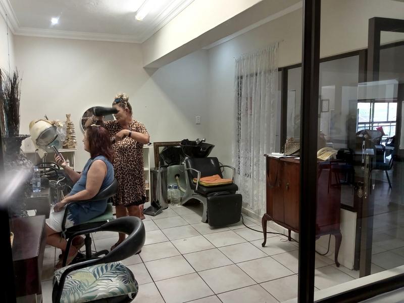 1 Bedroom Property for Sale in Freeland Park KwaZulu-Natal