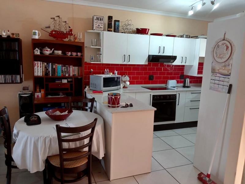 2 Bedroom Property for Sale in Scottburgh KwaZulu-Natal
