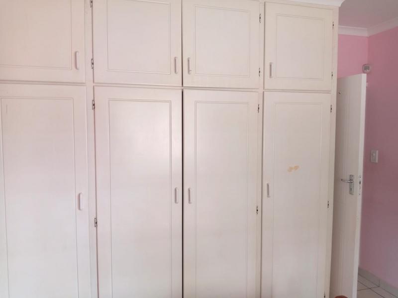 2 Bedroom Property for Sale in Scottburgh KwaZulu-Natal