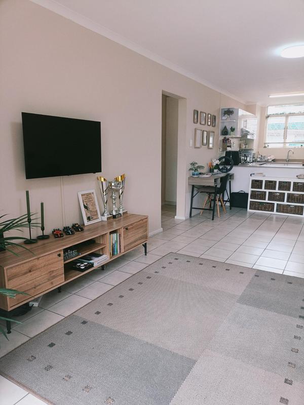 1 Bedroom Property for Sale in Hillcrest KwaZulu-Natal