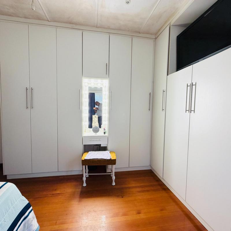 4 Bedroom Property for Sale in Sea View KwaZulu-Natal