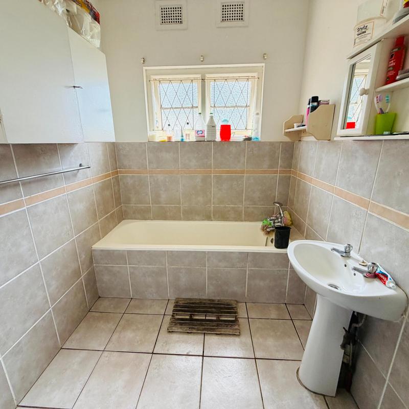 4 Bedroom Property for Sale in Sea View KwaZulu-Natal