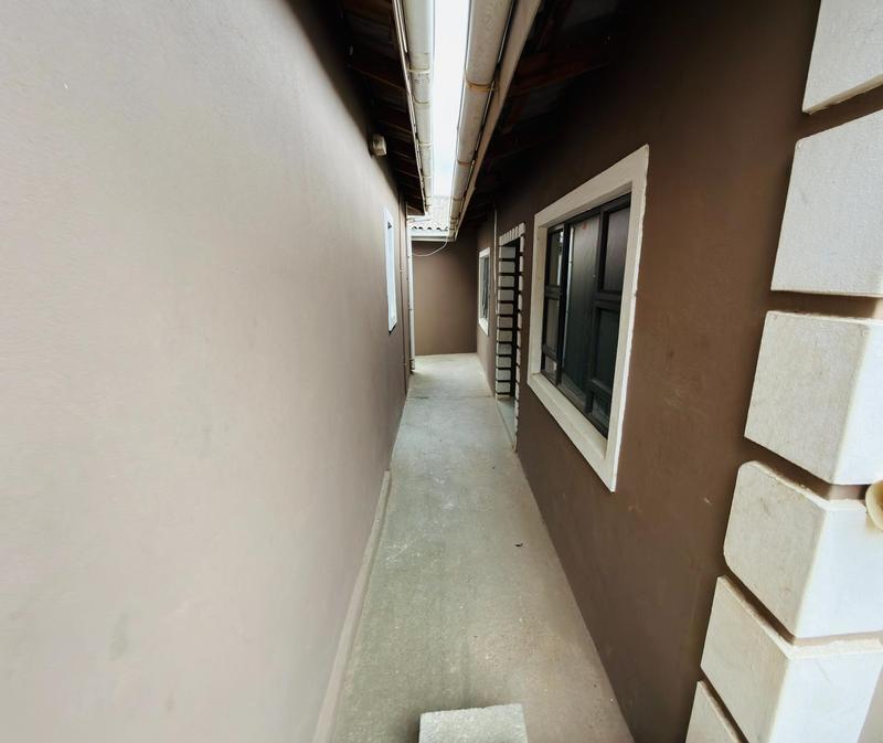 2 Bedroom Property for Sale in Inanda KwaZulu-Natal