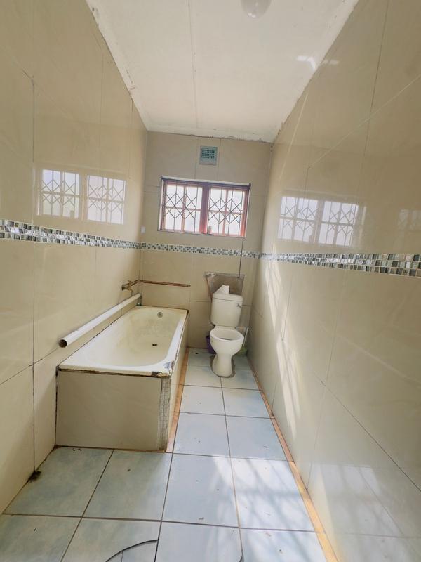 4 Bedroom Property for Sale in Inanda Glebe KwaZulu-Natal