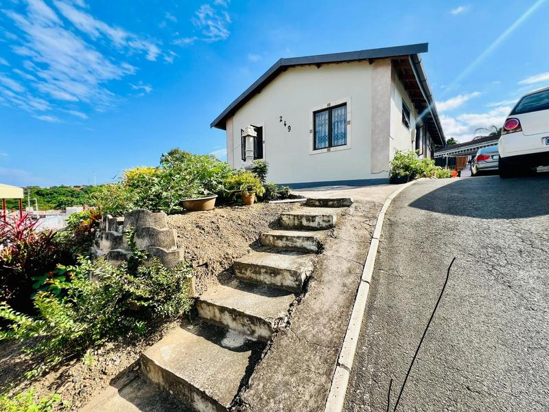 4 Bedroom Property for Sale in Castlehill KwaZulu-Natal