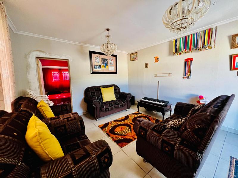 4 Bedroom Property for Sale in Castlehill KwaZulu-Natal