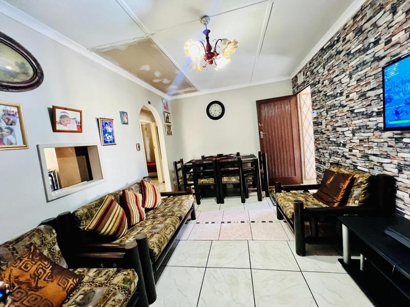 4 Bedroom Property for Sale in Castlehill KwaZulu-Natal