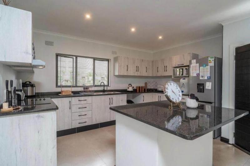 To Let 2 Bedroom Property for Rent in Dawncliffe KwaZulu-Natal