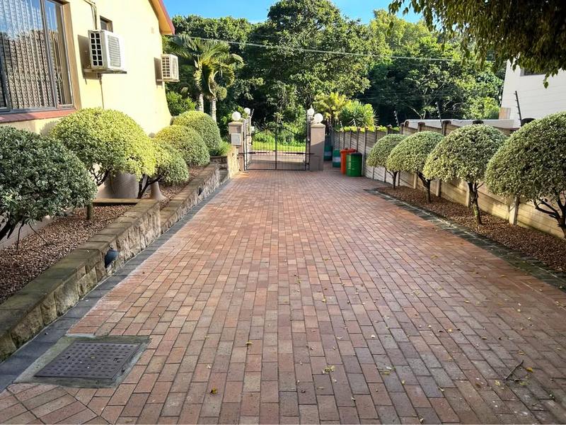 To Let 2 Bedroom Property for Rent in Dawncliffe KwaZulu-Natal