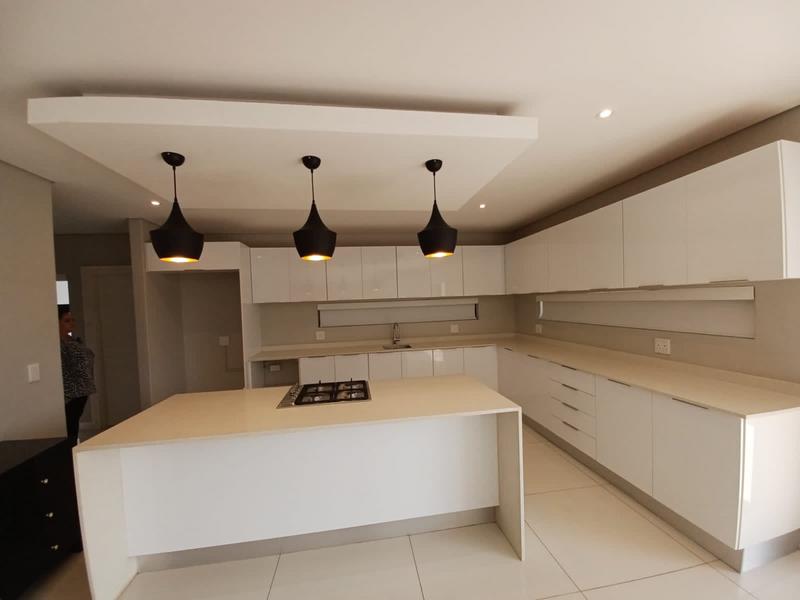 4 Bedroom Property for Sale in Izinga KwaZulu-Natal