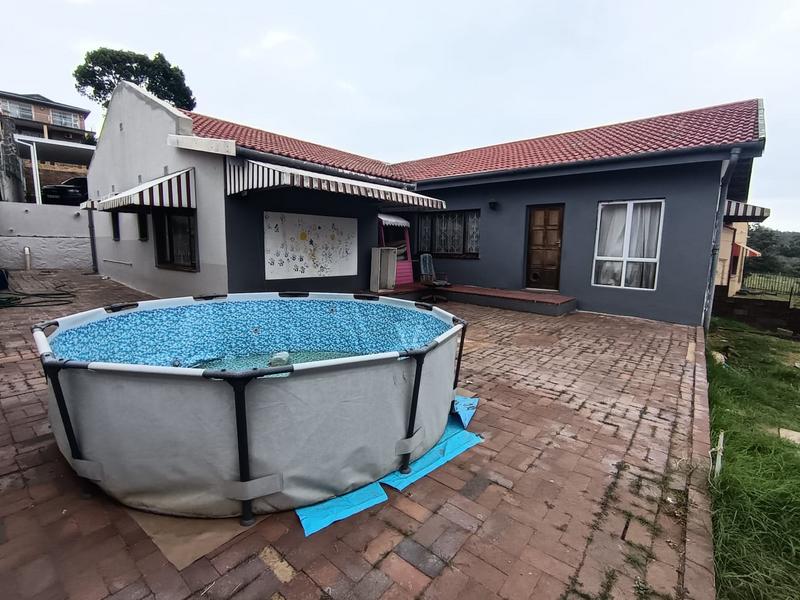 4 Bedroom Property for Sale in Riyadh KwaZulu-Natal