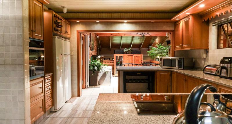 4 Bedroom Property for Sale in Leonard KwaZulu-Natal