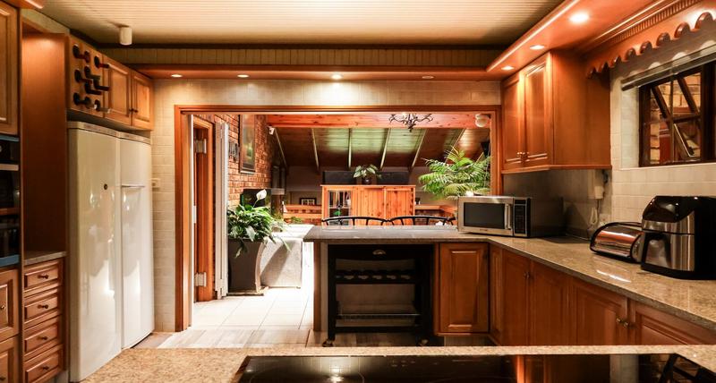 4 Bedroom Property for Sale in Leonard KwaZulu-Natal