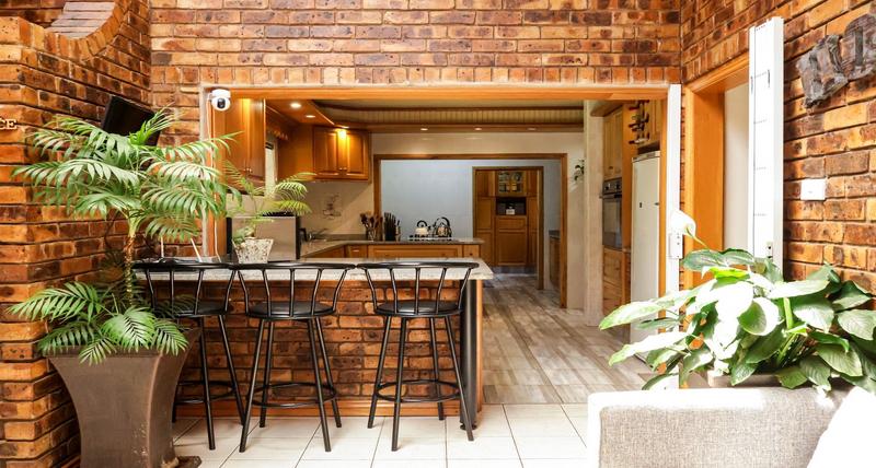 4 Bedroom Property for Sale in Leonard KwaZulu-Natal