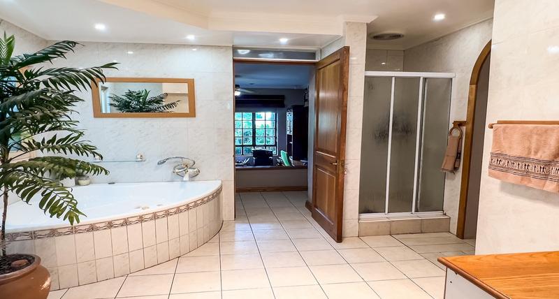 4 Bedroom Property for Sale in Leonard KwaZulu-Natal