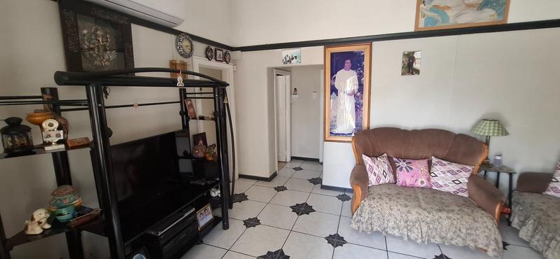 5 Bedroom Property for Sale in Manor KwaZulu-Natal