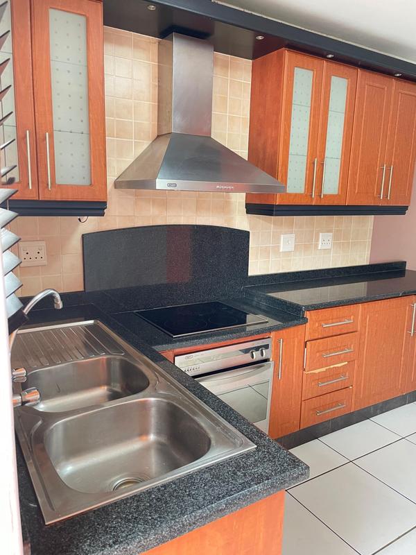 To Let 2 Bedroom Property for Rent in Bluff KwaZulu-Natal