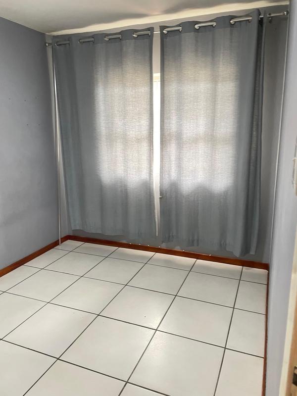To Let 2 Bedroom Property for Rent in Bluff KwaZulu-Natal