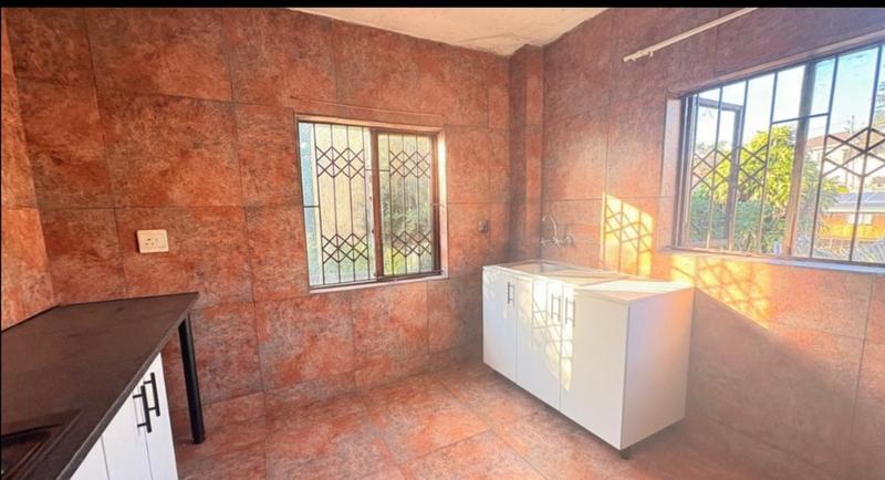 To Let 1 Bedroom Property for Rent in Hillary KwaZulu-Natal