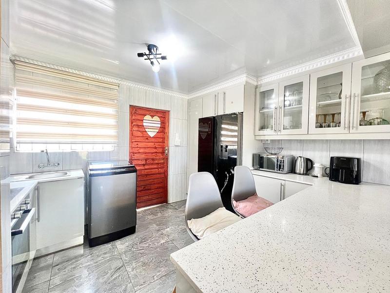 3 Bedroom Property for Sale in Copesville KwaZulu-Natal