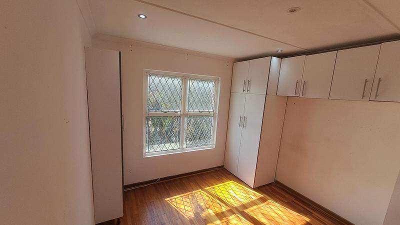 To Let 3 Bedroom Property for Rent in Sherwood KwaZulu-Natal