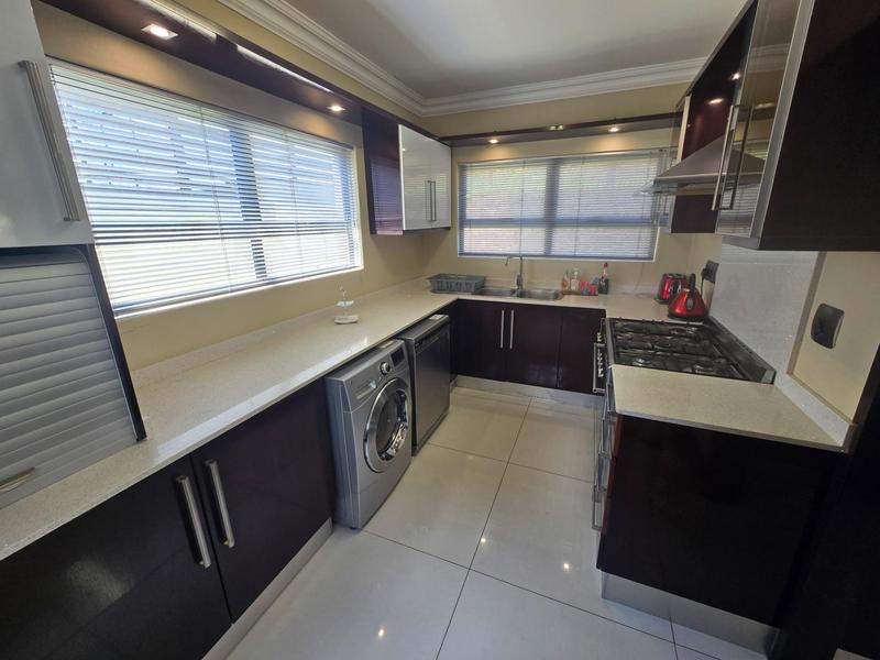 4 Bedroom Property for Sale in Izinga Ridge KwaZulu-Natal