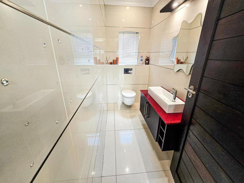 4 Bedroom Property for Sale in Izinga Ridge KwaZulu-Natal