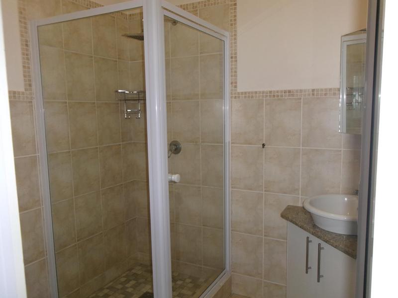 2 Bedroom Property for Sale in Uvongo Beach KwaZulu-Natal
