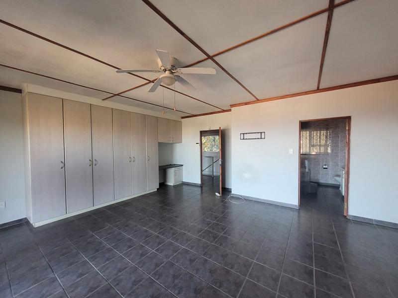 4 Bedroom Property for Sale in Manaba Beach KwaZulu-Natal