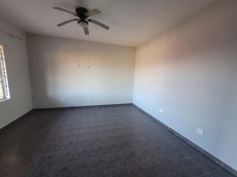 4 Bedroom Property for Sale in Manaba Beach KwaZulu-Natal