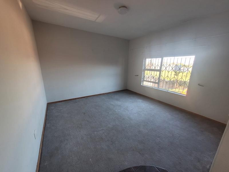 4 Bedroom Property for Sale in Manaba Beach KwaZulu-Natal