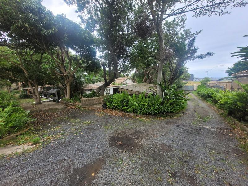 10 Bedroom Property for Sale in Manaba Beach KwaZulu-Natal