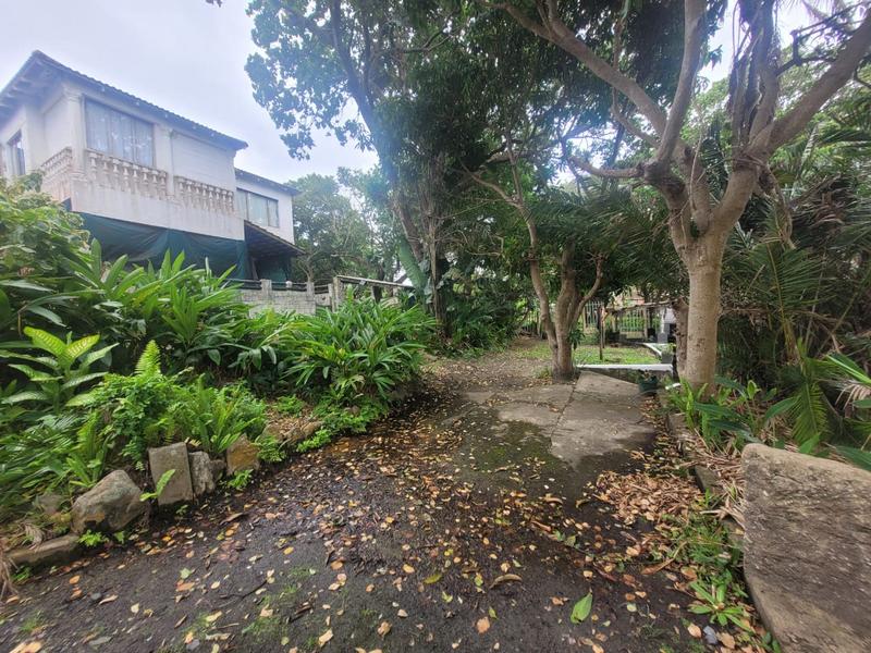 10 Bedroom Property for Sale in Manaba Beach KwaZulu-Natal