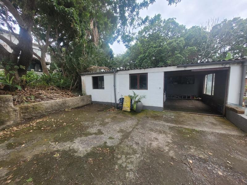 10 Bedroom Property for Sale in Manaba Beach KwaZulu-Natal