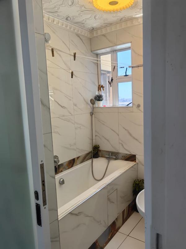 To Let 2 Bedroom Property for Rent in South Beach KwaZulu-Natal