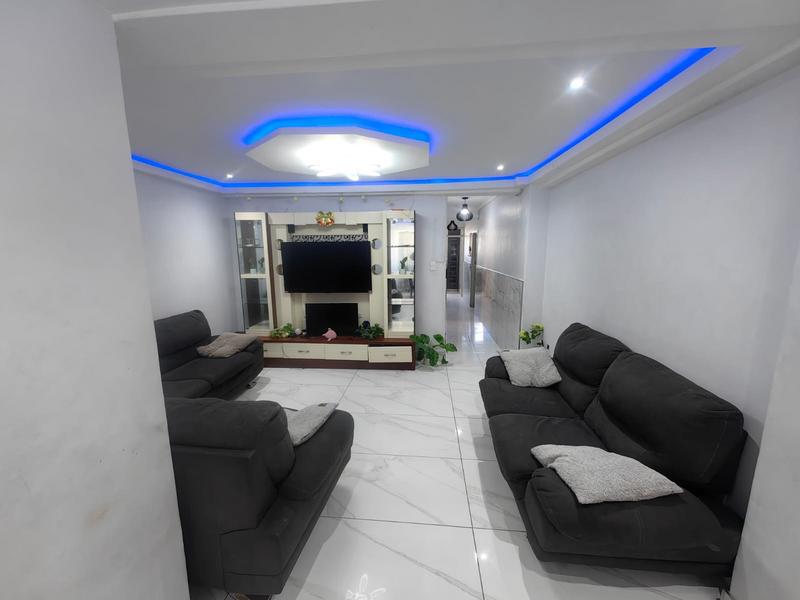 To Let 2 Bedroom Property for Rent in South Beach KwaZulu-Natal