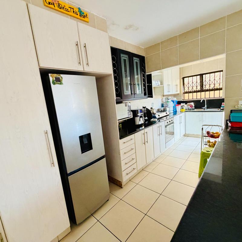 2 Bedroom Property for Sale in Austerville KwaZulu-Natal