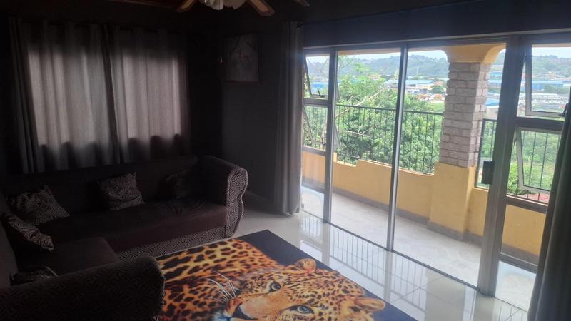 5 Bedroom Property for Sale in Kharwastan KwaZulu-Natal