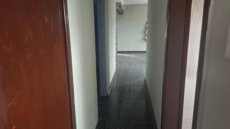 5 Bedroom Property for Sale in Kharwastan KwaZulu-Natal