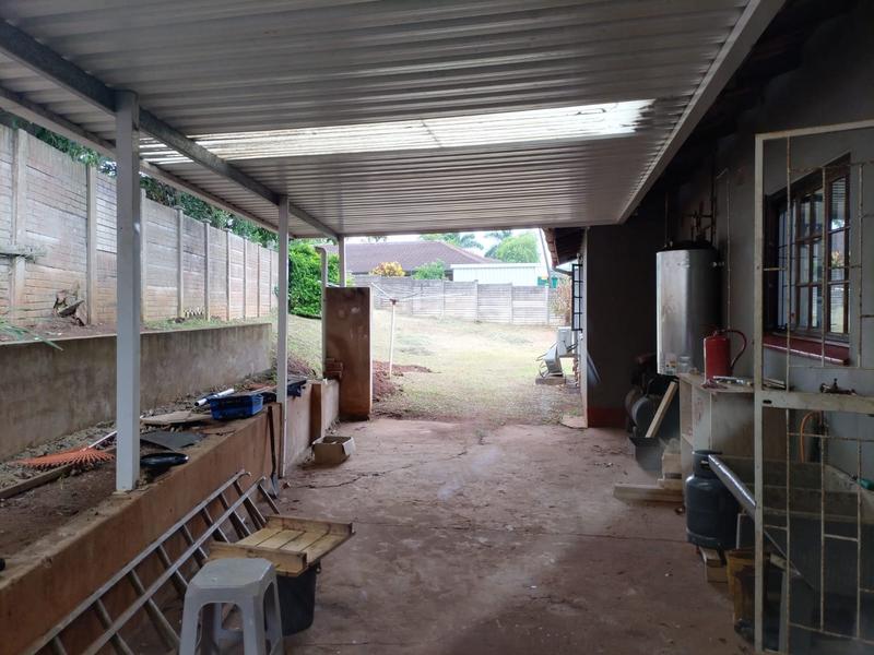 To Let 3 Bedroom Property for Rent in Richem KwaZulu-Natal