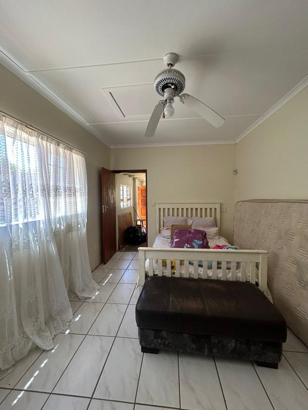 4 Bedroom Property for Sale in Uvongo KwaZulu-Natal