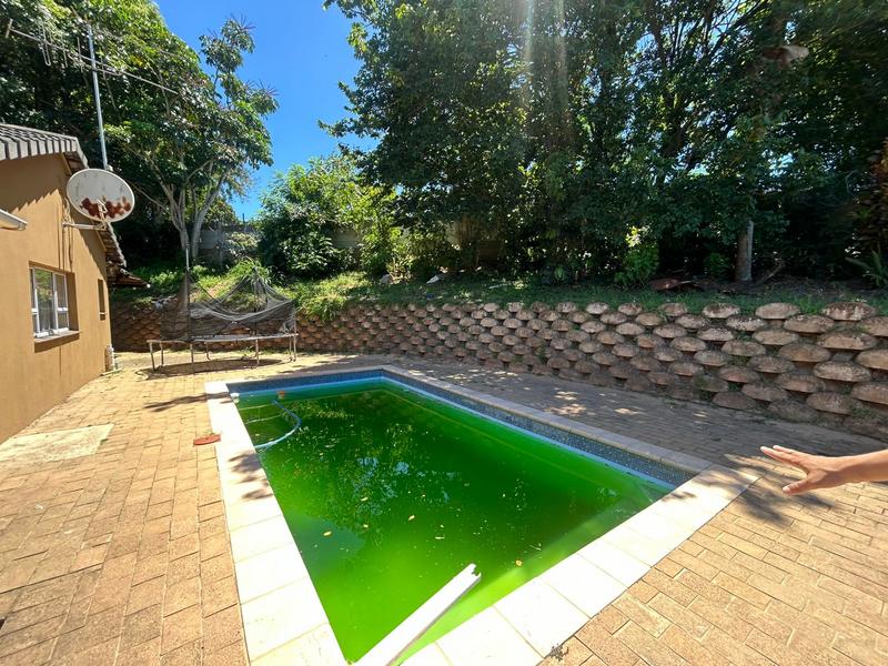 4 Bedroom Property for Sale in Uvongo KwaZulu-Natal